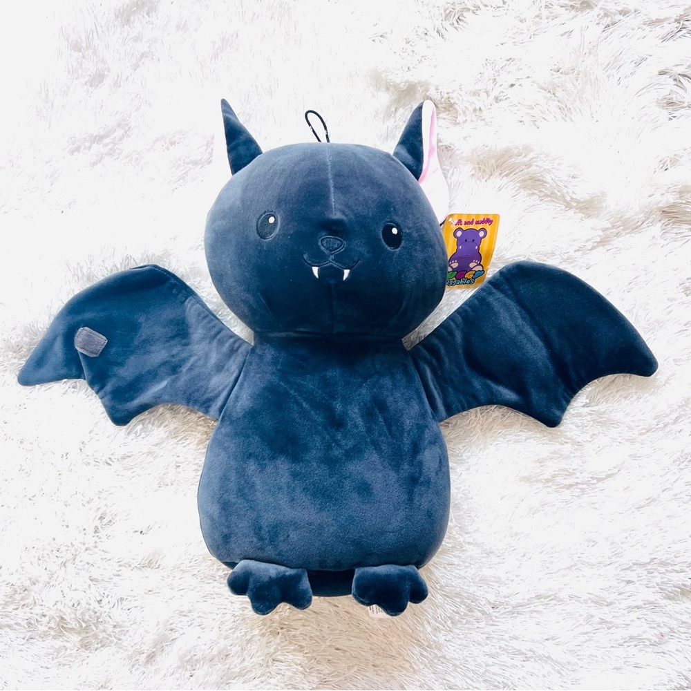 Fiesta Huggy Huggables Halloween Black Vampire Bat Plush 12.5” Cracker Barrel